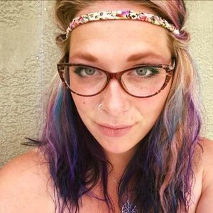 Meet your Posher, Candice